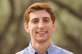 Meet Robert D. Alvarez, 2022 Fund for Latino Scholarship Recipient -