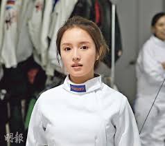 【#康文撐奧運 劍擊運動員同你分享劍擊入門知識 🤺 】 🐶 ：思文喵～你知唔知7月24號就係女子重劍個人賽呀？江旻憓、佘繕妡、連翊希會代表香港出戰呀﹗之後佢哋三位連同朱嘉望就會挑戰女子重劍團體賽。 Cbsc1kzjkxvunm