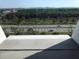 Kuala lumpur is known for interesting sites like tabung haji. Lovely Rooftop Tennis Court Picture Of Movenpick Hotel And Convention Centre Klia Sepang Tripadvisor