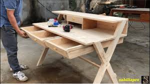 مهن أفكار النجارة الخشب من المنصات القديمة طريقة عمل مكتب ذو 4 أدراج desk home decor decor