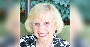 Eileen Roach's Instagram, Twitter & Facebook