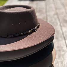 Akubra Hats Akubra Cattleman Hat In Fawn And Other Assorted Colours Http Everythingaustralian Com Au Akubra Akubraoffici Akubra Akubra Hats Hats For Men