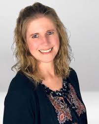 Kimberly Stratton's Instagram, Twitter & Facebook