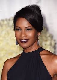 Rosalind Bailey's Instagram, Twitter & Facebook