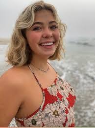 Taylor Carnahan's Instagram, Twitter & Facebook