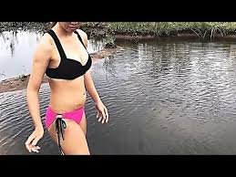 Baik produk ikan asin dan atau terasi. Wanita Cantik Menangkap Ikan Dunia Belajar