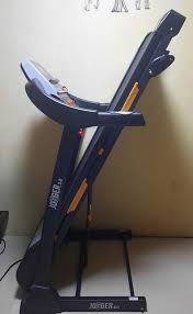 The under $300 exercise bike market is fiercely competitive, maybe that is why the golds gym cycle trainer 290c is packed with extras. Gold S Gym Treadmill 430i Vs 720