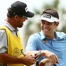 Oosthuizen zei dat zijn voorbeeldige focus tijdens het toernooi, waardoor hij met ruime marge kon winnen, te wijten was. Louis Oosthuizen On Twitter Good Fun Today And Still In The Hunt Pgachampionship Ready To Go Low Tomorrow Pgachampionship Kiawahisland Cbssports Https T Co Gdxlrk2f22