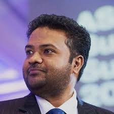 Mohamad Iskandar's Instagram, Twitter & Facebook