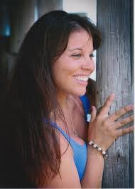 Laura Born's Instagram, Twitter & Facebook