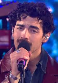 Ellie Collins Joe Jonas