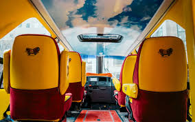Tagesaktuelle angebote für knapp 150 anbieter aus über 170 ländern. A Look Inside The Oscar Mayer Wienermobile And What It S Like To Drive A 27 Foot Long Hot Dog On Wheels Travel Leisure