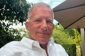 Dennis Faherty's Instagram, Twitter & Facebook