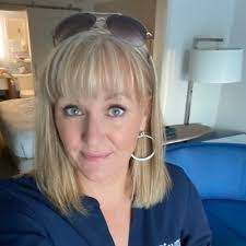 Jasmine Winslow's Instagram, Twitter & Facebook