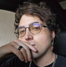 Jonathan Lasky's Instagram, Twitter & Facebook