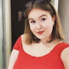 Amber Metcalf's Instagram, Twitter & Facebook