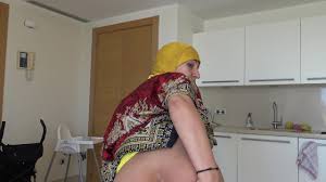 Muslim Beurette with hot hairy gets hard by her British boss