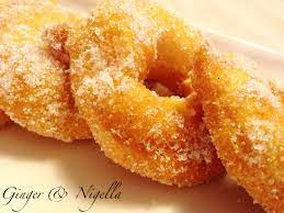 Golose e sfiziose, le frittelle di mele sono uno dei dolci più apprezzati. Frittelle Di Mele Profumate Con Lime E Vaniglia