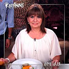 Como en cada emisión de almorzando con mirtha legrand, jimena monteverde se acercó a la mesa de juana viale y sus invitados para comunicar cuál sería el menú del almuerzo. Recetazas La Mesaza De Mirtha Legrand Disfrutando De Facebook