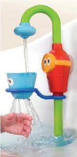 The spout swivels, too!the flow n' fill spout pro features three spinning gears that attach via suction cup to the bathtub wall for even more sensory fun. Amazon Com Yookidoo Flow N Fill Spout Bath Toy 9m Bathtub Toys Baby Baby Bath Toys Bath Toys Baby Bath