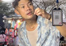 Would the tarantula crawl down my throat?' Danny Yeo eats smoked spider for  new food show , Entertainment News