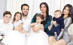 Proud dad of 5 beautiful children. Pin On Ameerah Al Taweel