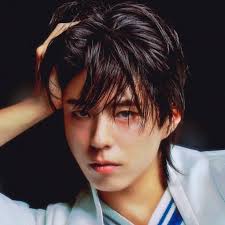 寬植在海中的游泳場景拍攝後記⋯  朴寶劍游泳技術很好，所以才放心地拍攝這個場景吧？雖然可以使用替身，但因為演員親自上陣，所以攝影機毫不隱藏地拍攝，讓人感到非常爽快。特別是朴寶劍雙眼睜得大大的，用他的大手在海中划水前進，真是太驚人了。  工作人員也說