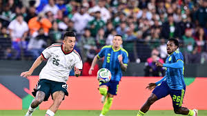 ¡Increíble! Selección Mexicana falla dos claras al estrellarlas en el poste