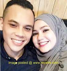 Pengalaman rare jadi penyampai radio suria fm. Tahniah Cik Piah Kini Berbadan Dua Wajah Suami Gambar
