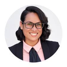 Daisy Tavares's Instagram, Twitter & Facebook