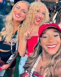 Brooke Robles's Instagram, Twitter & Facebook