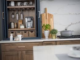 Simple flat bar cabinet pulls have a modern farm house and industrial feel and will last a lifetime. Coffee Station Cabinet Beverage Center Larder In A Blue Modern Farmhouse Kitch Landhausstil Kuche Boston Von Dura Supreme Cabinetry Houzz