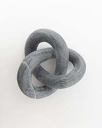 Click here to learn how to tie the marble lantern knot. Marble Knot Object Sculpture Art Clay Marbled Clay Air Dry Clay Projects