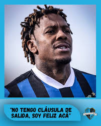 No tengo claúsula de salida en Liverpool y tengo un año más de contrato y  estoy muy feliz acá, no habría necesidad de moverse". "Somos campeones  porque creo que desde la fecha