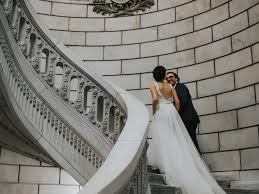 The couple must pay the applicable fee and receive a marriage license from the clerk 20 City Hall Wedding Photos That Will Make You Sprint To The Courthouse