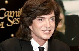 Siempre quise tener el cabello corto pero nunca me animaba por que no sabia que tipo de peinado podia hacerme. Camilo Sesto Fallece A Los 72 Anos Lapislazuli Periodico