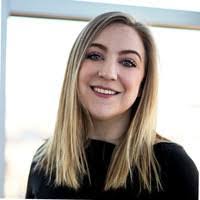 Lori Hunsinger's Instagram, Twitter & Facebook