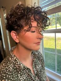 Brides-to-be put trust in this makeup artist to look stunning