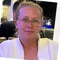 Elise Cloutier's Instagram, Twitter & Facebook