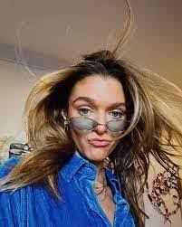 Emily Padovan's Instagram, Twitter & Facebook