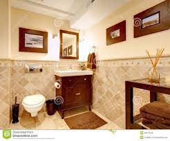 Idee Bagni In Muratura Con Gullov Com Mobili Da Giardino Bricocenter E Interno Elegante Classico Del Bagno Domestico Bagni In Muratura Bagno Mobili Da Giardino