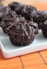 Minis Brownies Chocolat Et Patates Sucrees Avec Ganache Au Chocolat Coco Dattes Patate Douce Desserts Mini Brownies Vegan Desserts