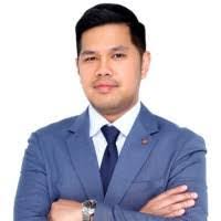 Basil Hernandez's Instagram, Twitter & Facebook