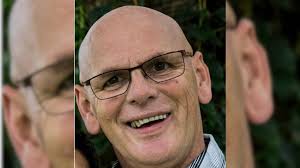 Le directeur financier était candidat