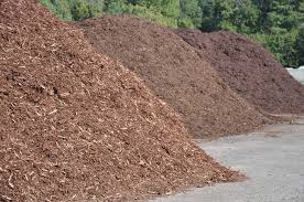 1 cubic yard is 3ft. Bagged Mulch Or Bulk Mulch Which Should You Buy The Dirt Bag