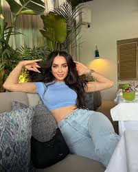 Kübra Taşpınar fotoğraflarıyla Instagramı salladı! - Yeni Birlik