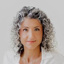 Erica Bonham's Instagram, Twitter & Facebook