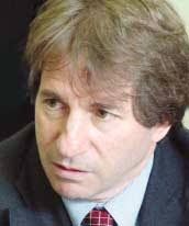 Bizarre antibody may make AIDS vaccine possible