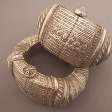 This Type Of Old Late 19th Century Anklets Was Imported From Gujarat India To Indian Communities Of Oman And Zanzibar Adopted By Omani Women These Brac