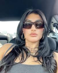 i love it when your hair blowsss